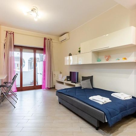 Il Vascello Apartment Lido di Ostia Ngoại thất bức ảnh